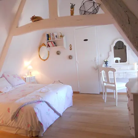 chambre d'hotes sophie cité des peintres honfleur-2